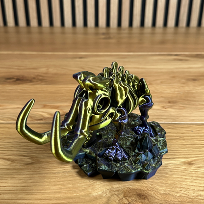 3D Bewegliches Mammut-Skelett auf Podest – Farbwechselndes Design in Lila, Gold und Schwarz (mit oder ohne Rüssel) - Alinova
