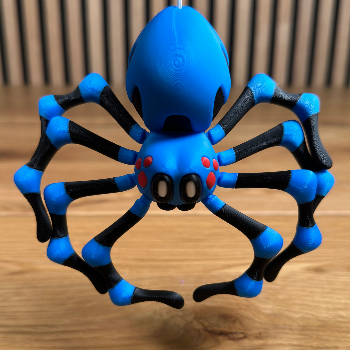 3D Bloblab  – Bewegliche 3D-Dekospinne mit Seidenschnur und Magnetnetz - Alinova