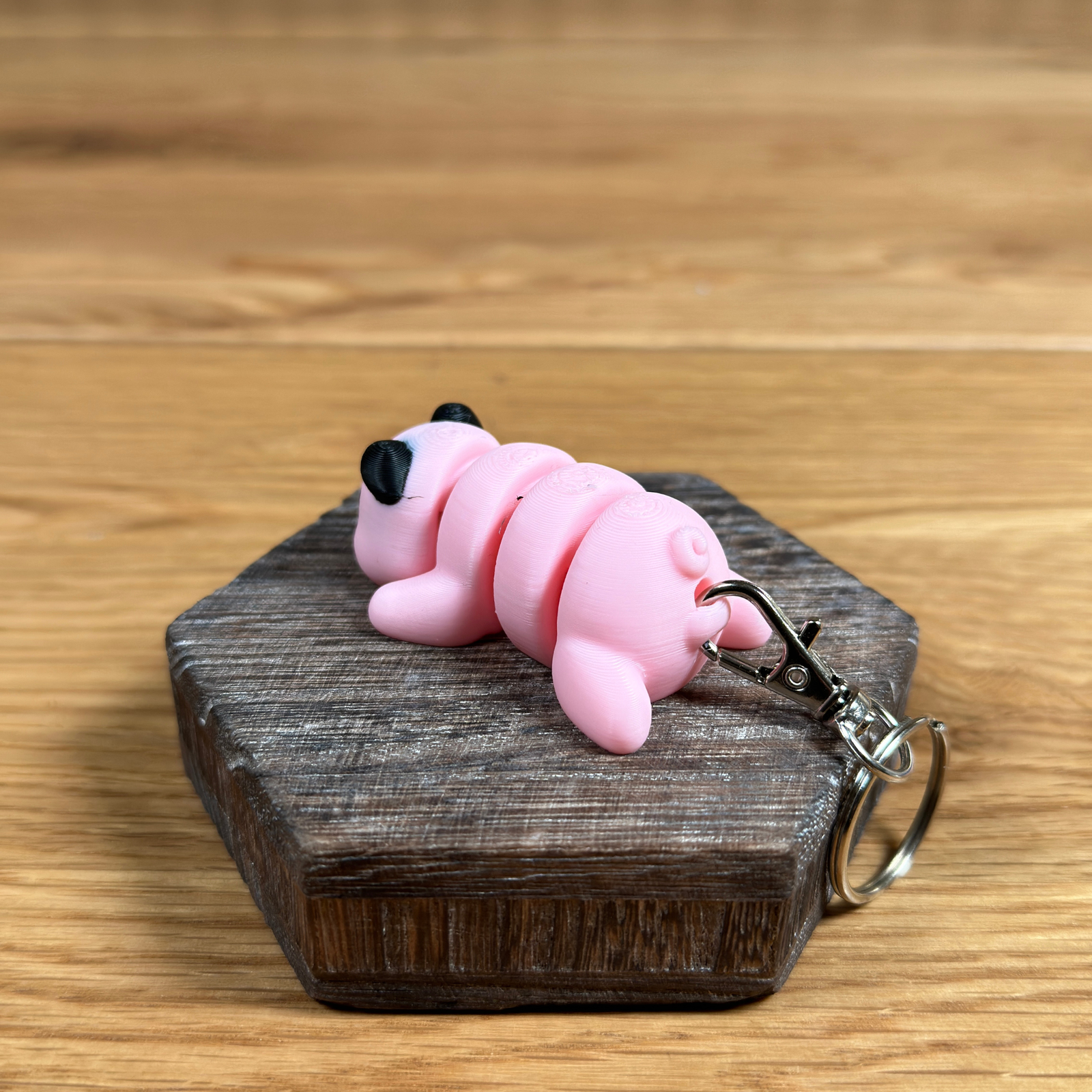 3D Schwein Schlüsselanhänger – Charmantes Design in Rosa und Schwarz - Alinova